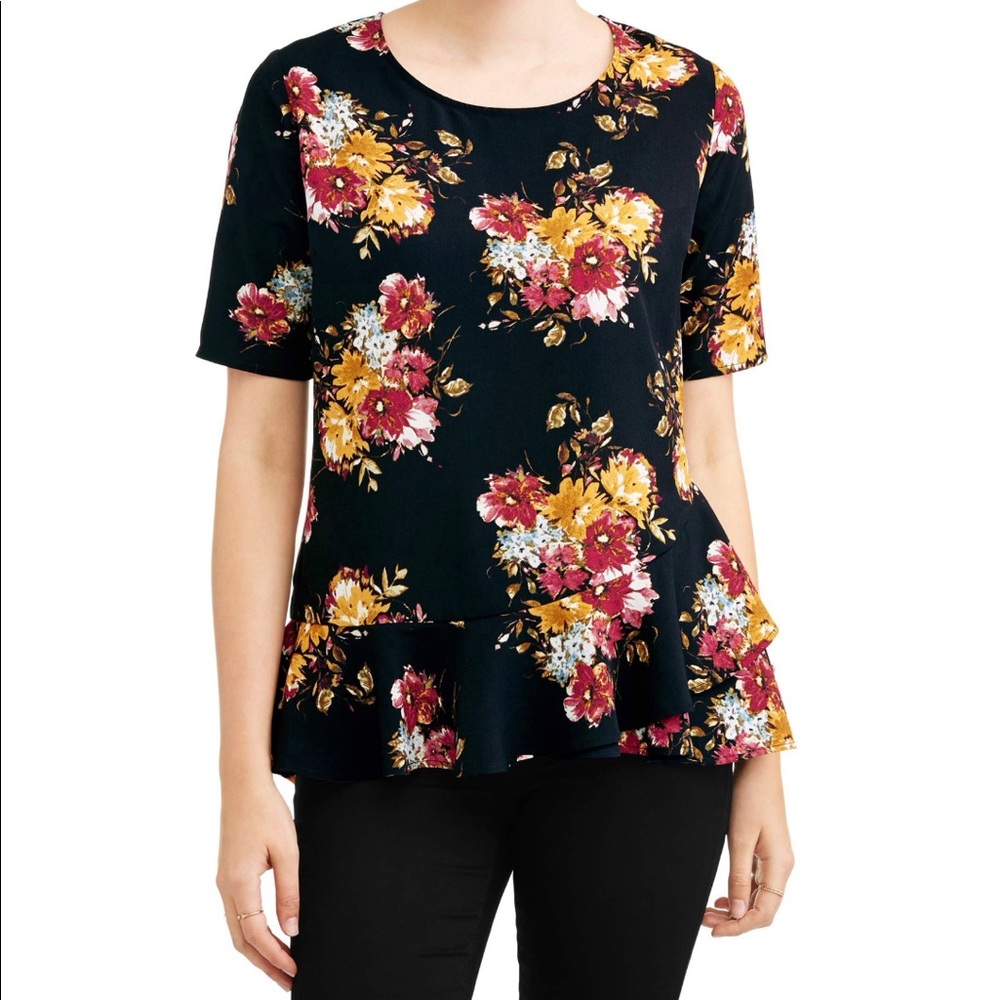 Time and Tru Women’s Ruffle Top Size XXL